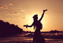 Hula Tänzerin vor Hawaii’s Sonnenuntergang (Tag 3-6)